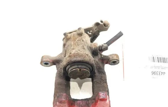 Volkswagen Touran II Rear brake caliper 