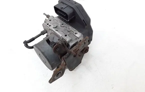 Mazda 6 ABS Pump GAM7437A0