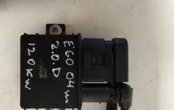 BMW 5 E60 E61 Glow plug pre-heat relay 2502196