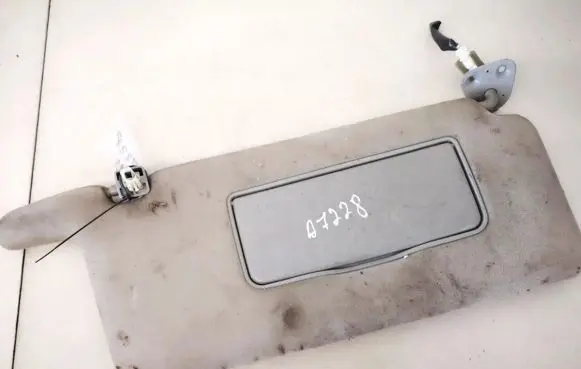 Toyota Avensis Verso Sun visor