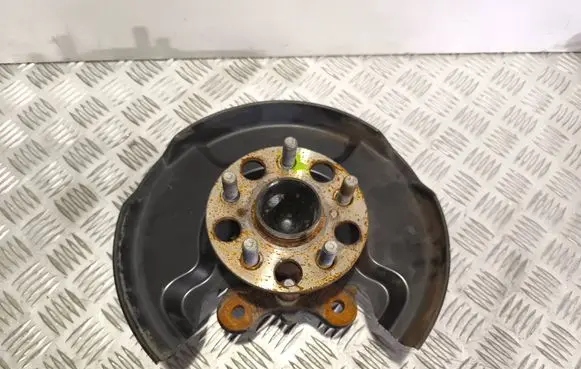 Toyota Yaris XP210 Rear wheel hub 89544F4010