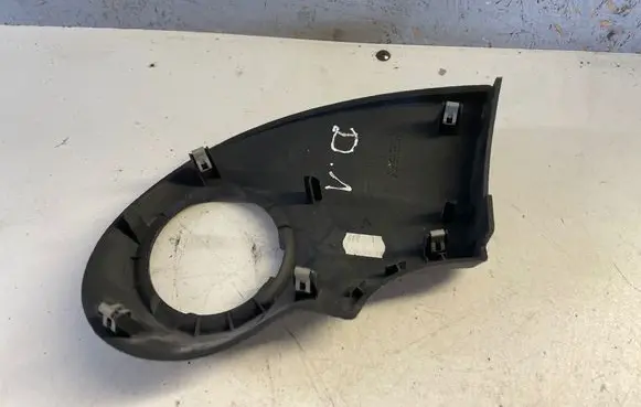 Dacia Sandero Dashboard side end trim 687608143R 0827603001