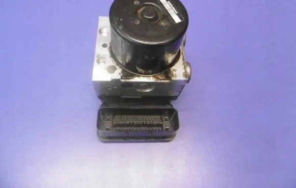 Volkswagen Eos ABS Pump 1K0614517BD 1K0907379AD