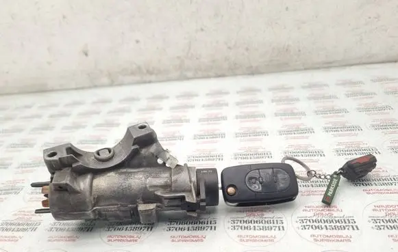 Audi A4 S4 B5 8D Ignition lock 4B0905851B