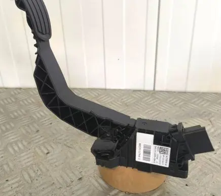 Citroen C4 II Accelerator throttle pedal 9837891880 86ES701327646G