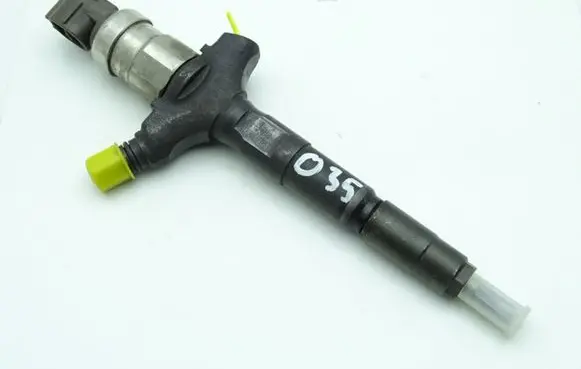 Opel Mokka Fuel injector