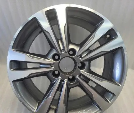 Mercedes-Benz E W212 R17 alloy rim 