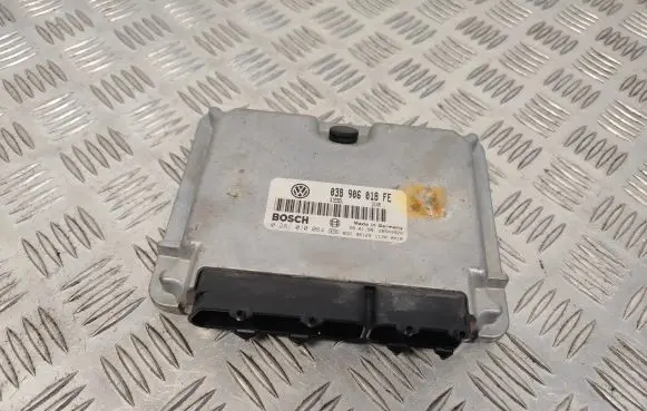 Volkswagen PASSAT B5 Engine control unit/module 038906018FE