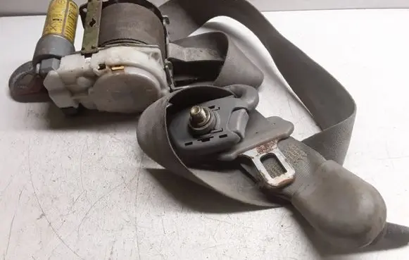 KIA Sorento Front seatbelt 0432022