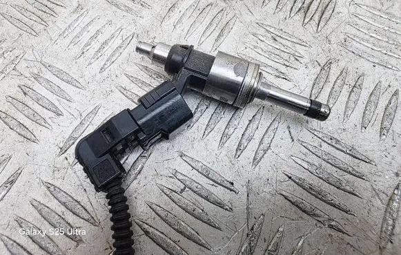 Lexus UX Fuel injector 2325024010 11F2612106 3081