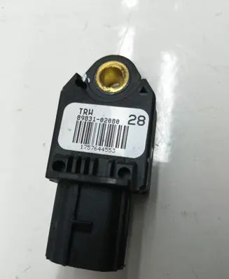 Toyota Auris 150 Airbag deployment crash/impact sensor 8983102080
