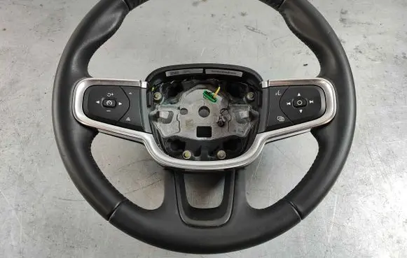 Volvo XC40 Steering wheel 32227629 30747210