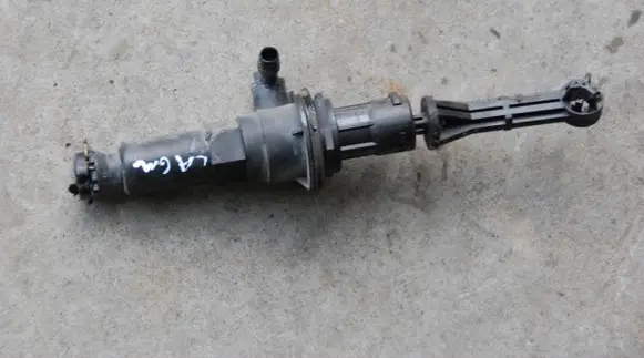 Renault Laguna III Clutch release bearing slave cylinder 180KM