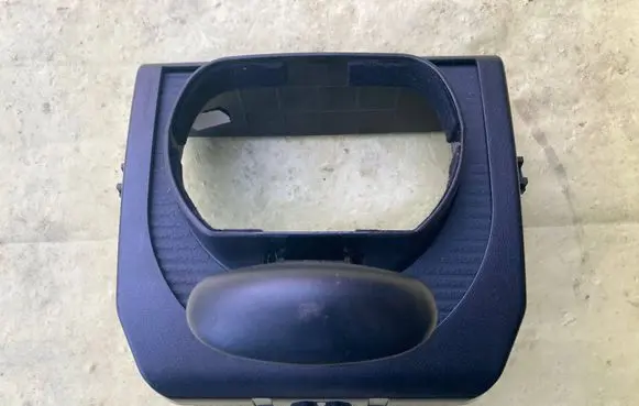 Steering wheel column trim