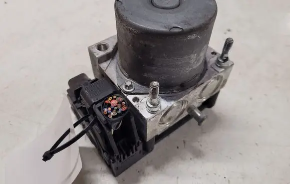 KIA Sorento ABS Pump 0265800561 68419F0562 539103E400