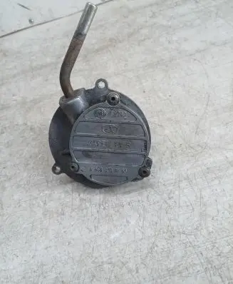 Mercedes-Benz Vaneo W414 Vacuum pump A6682300165
