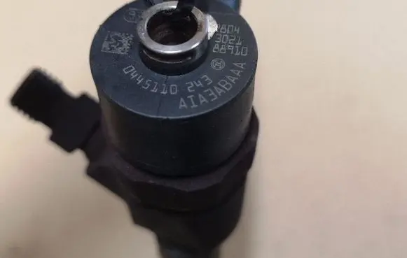 Opel Signum Fuel injector 0445110243