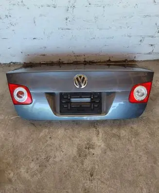 Volkswagen Jetta V Tailgate/trunk/boot lid