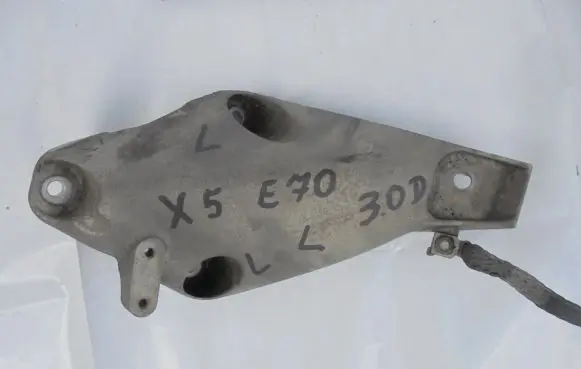 BMW X5 E70 Engine mounting bracket 246354