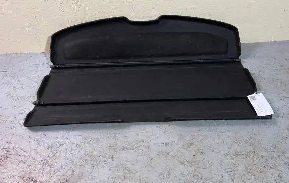 Parcel shelf
