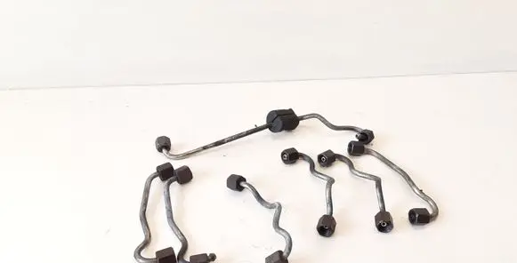 BMW 3 E90 E91 Fuel injector supply line/pipe 