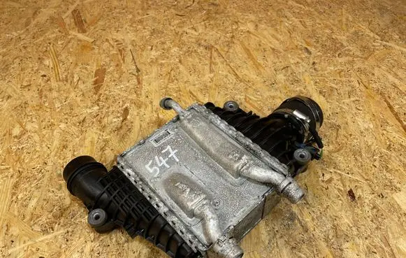 Jaguar XE Intercooler radiator GX736K775AB
