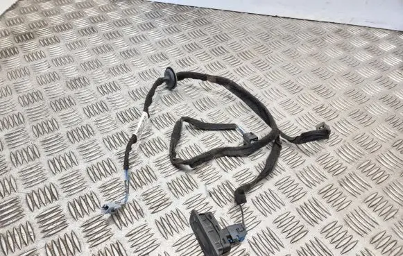 Renault Clio IV Tailgate opening switch 8200076256 38000001