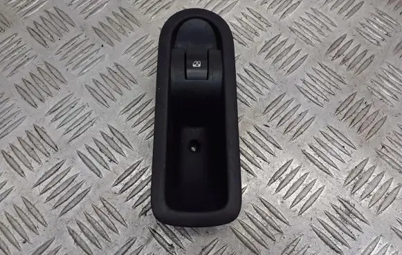 Renault Megane II Quarter vent window switch 156015540