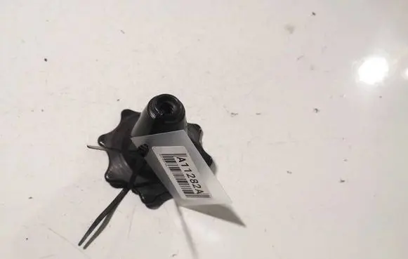 Opel Astra H Spare wheel bolt