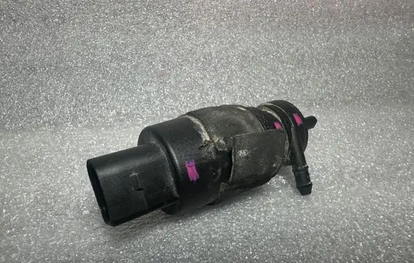 Audi A6 S6 C6 4F Headlight washer pump 