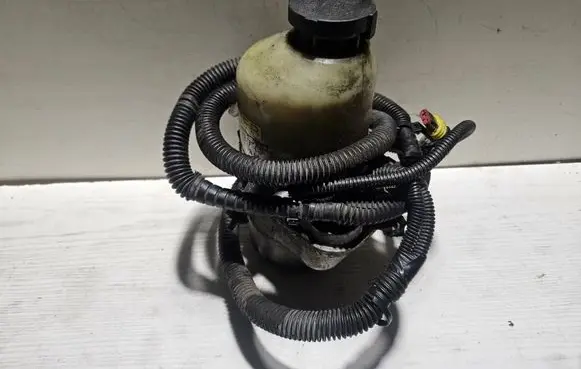 Opel Zafira A Power steering pump 1040085 003094D0