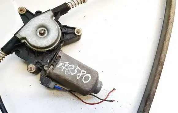 Peugeot 405 Front door window regulator motor