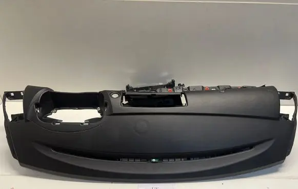 BMW 1 E82 E88 Dashboard 50810200 15857718