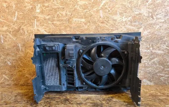 Peugeot 307 Radiator set FC1049874716T P9680533480 8FC351317561