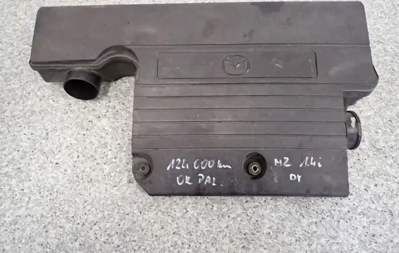 Mazda 2 Air filter box cover 
