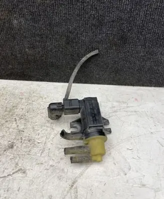Volkswagen Caddy Turbo solenoid valve 1K0906627