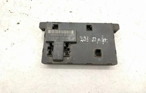 Mercedes-Benz C W203 Door control unit/module A2038201285 2038201285
