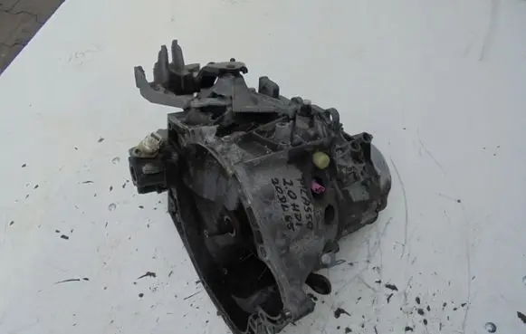 Manual 5 speed gearbox