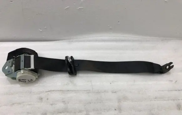 Ford Fiesta Rear seatbelt