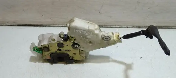 Subaru Impreza II Front door lock 61100FE010