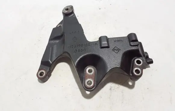 Nissan Qashqai Engine mounting bracket 112319818R