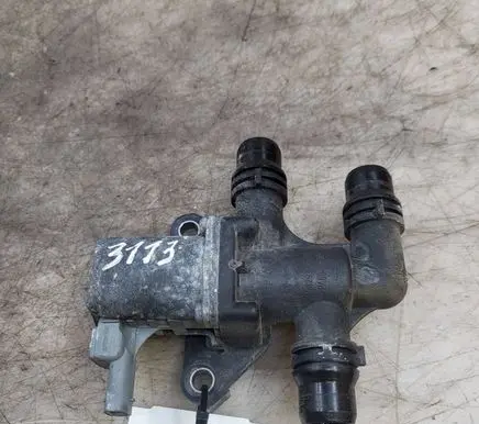Peugeot 2008 II Coolant heater control valve 9829266280