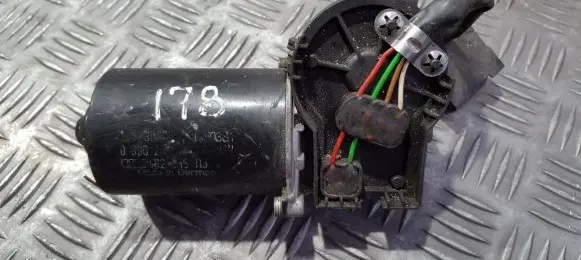 Audi A6 S6 C5 4B Wiper motor 0390241144