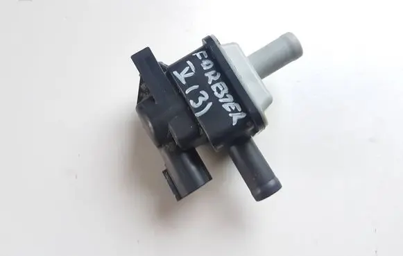 Subaru Forester SK Valve vacuum 16131AA100 1362007610