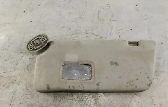 Suzuki Grand Vitara I Sun visor