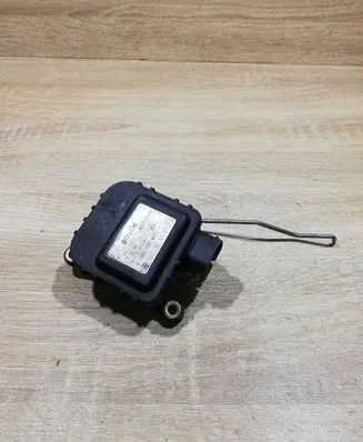 Audi A6 S6 C5 4B Air flap motor/actuator 4B2820511C 0132801139