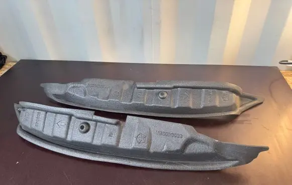Dodge Durango III Fender foam support/seal 68084036A 68084037A