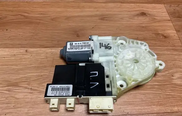 Citroen C4 I Front door window regulator motor 9681576080 964877100 980969101