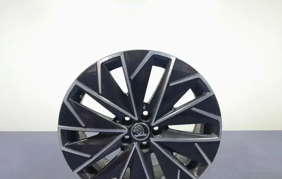 Skoda Kamiq R18 alloy rim 658601025AA