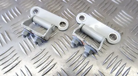 Toyota Prius+ (ZVW40) Tailgate/trunk/boot hinge 6881021050